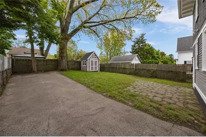 50 Stamford Avenue, Providence, RI 02907 - Photo 22