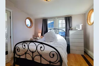 92 Pelham Street #3, Newport, RI 02840 - Photo 10