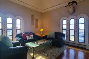 92 Pelham St, Newport, RI 02840 - Photo 2