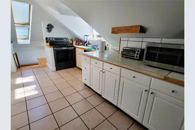 92 Pelham Street #3, Newport, RI 02840 - Photo 6