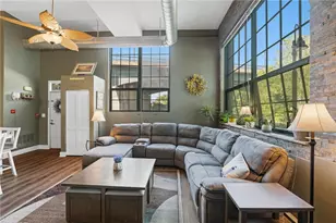 180 Allen St, Woonsocket, RI 02895 - Photo 4