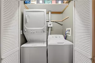 180 Allen St, Woonsocket, RI 02895 - Photo 18