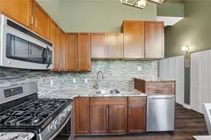 180 Allen St, Woonsocket, RI 02895 - Photo 10