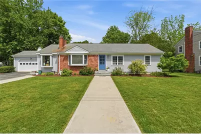 3 Cheshire Drive, Barrington, RI 02806 - Photo 2