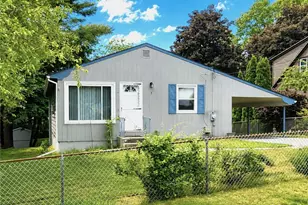 7 Dell St, Coventry, RI 02816 - Photo 2