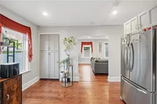 736 Social St, Woonsocket, RI 02895 - Photo 4