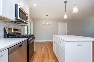 81 Cadora Ave, Warwick, RI 02818 - Photo 18