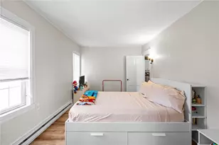 107 Spring St, Pawtucket, RI 02860 - Photo 12