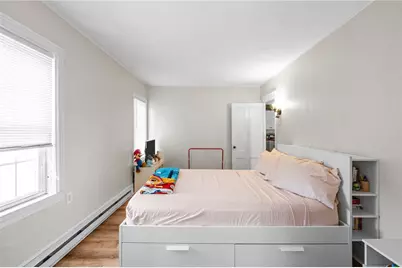 107 Spring Street, Pawtucket, RI 02860 - Photo 12