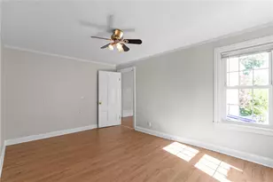 107 Spring St, Pawtucket, RI 02860 - Photo 32