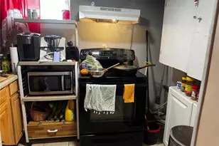 194 Pavilion Ave, Providence, RI 02905 - Photo 12