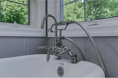 2446 Plainfield Pike, Johnston, RI 02919 - Photo 18