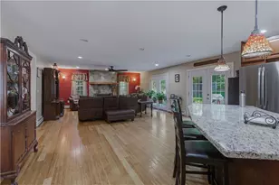 2446 Plainfield Pike, Johnston, RI 02919 - Photo 8