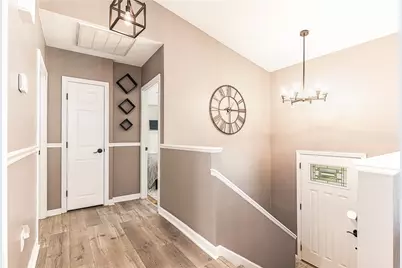 42 Seminole Trail, Cranston, RI 02921 - Photo 6
