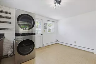 29 Rosedale Dr, Bristol, RI 02809 - Photo 8