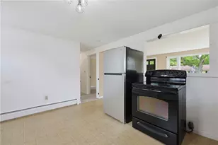 29 Rosedale Dr, Bristol, RI 02809 - Photo 10