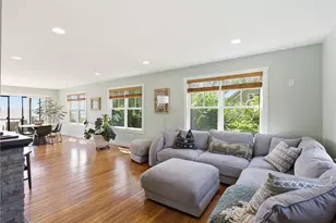 1124 Narragansett Blvd, Cranston, RI 02905 - Photo 8