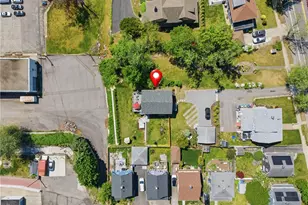 1124 Narragansett Blvd, Cranston, RI 02905 - Photo 44