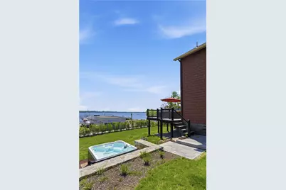 1124 Narragansett Boulevard, Cranston, RI 02905 - Photo 34