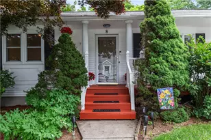 8 Palmer St, Smithfield, RI 02828 - Photo 4