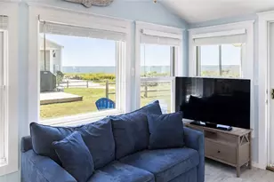 11 Woodruff St, Narragansett, RI 02882 - Photo 8