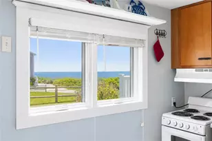 11 Woodruff St, Narragansett, RI 02882 - Photo 12