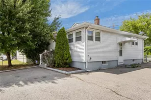 514 Robinson St, Woonsocket, RI 02895 - Photo 6
