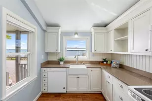 15 Shore Dr, Barrington, RI 02806 - Photo 10