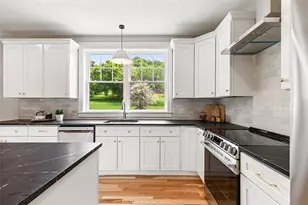 22 Farnsworth Ave, Tiverton, RI 02878 - Photo 20