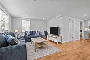 484 Thames St, Bristol, RI 02809 - Photo 2