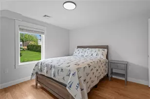 484 Thames St, Bristol, RI 02809 - Photo 18