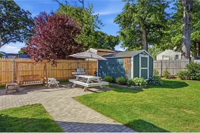 83 Holmes Road, Warwick, RI 02888 - Photo 18