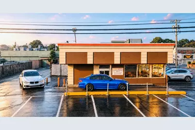 1484 N Mineral Spring Ave Avenue N, North Providence, RI 02904 - Photo 2