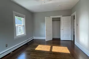 21 Phillips St, Providence, RI 02906 - Photo 12