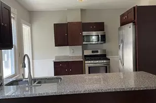 21 Phillips St, Providence, RI 02906 - Photo 2