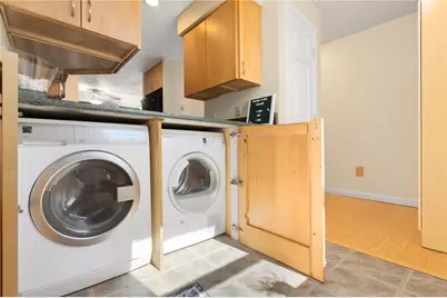 3524 W Shore Road #301, Warwick, RI 02886 - Photo 4