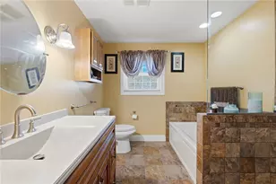 90 Rowley St, Providence, RI 02909 - Photo 28