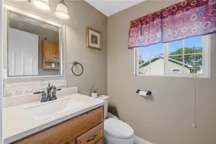 90 Rowley St, Providence, RI 02909 - Photo 30