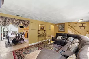 90 Rowley St, Providence, RI 02909 - Photo 8