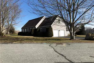 135 Spring Hill Rd, Portsmouth, RI 02871 - Photo 1