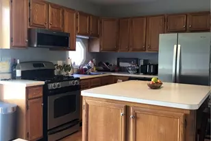 135 Spring Hill Rd, Portsmouth, RI 02871 - Photo 4