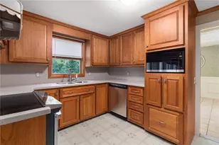 51 Stony Ln, North Kingstown, RI 02852 - Photo 14