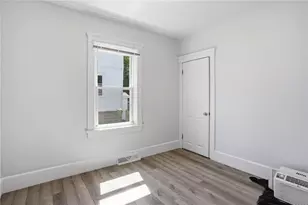 1009 Willett Ave, East Providence, RI 02915 - Photo 18