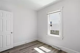 1009 Willett Ave, East Providence, RI 02915 - Photo 20