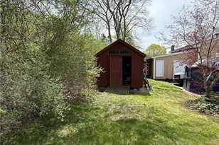1 Edgewood Ave, Hopkinton, RI 02804 - Photo 4