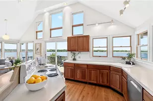 63 Teed Ave, Barrington, RI 02806 - Photo 8