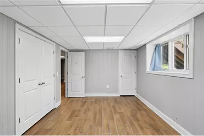 1310 Douglas Avenue, North Providence, RI 02904 - Photo 18