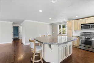 1310 Douglas Ave, North Providence, RI 02904 - Photo 4
