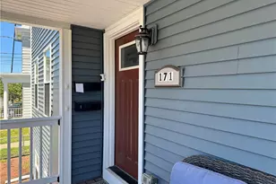 171 N Bend St, Pawtucket, RI 02860 - Photo 2