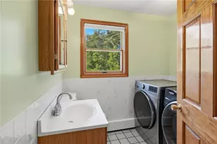 655 Saugatucket Rd, South Kingstown, RI 02879 - Photo 18
